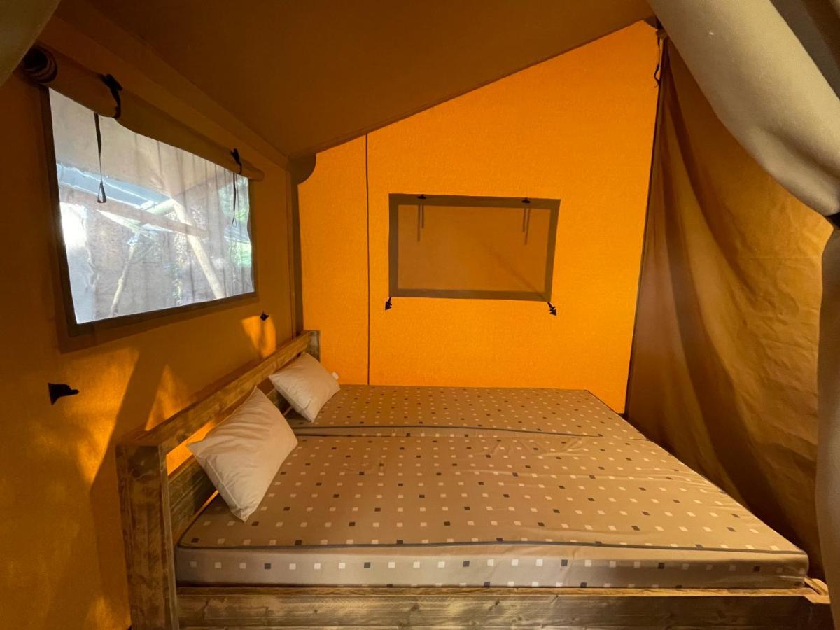 Camping Paradis De Maillac Sainte-Nathalene ภายนอก รูปภาพ