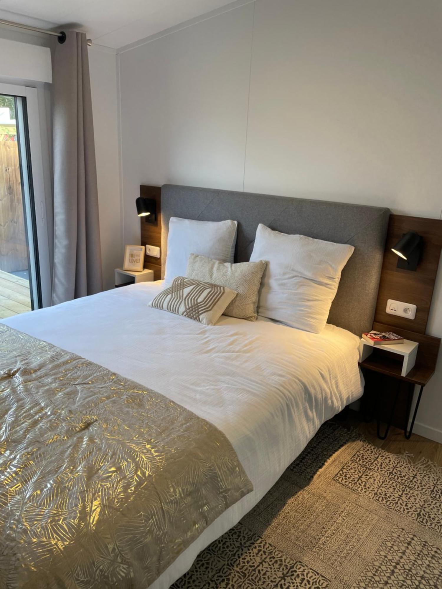 Camping Paradis De Maillac Sainte-Nathalene ภายนอก รูปภาพ