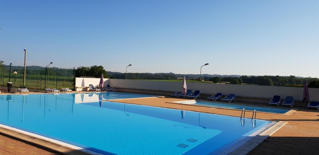 Camping Paradis De Maillac Sainte-Nathalene ภายนอก รูปภาพ